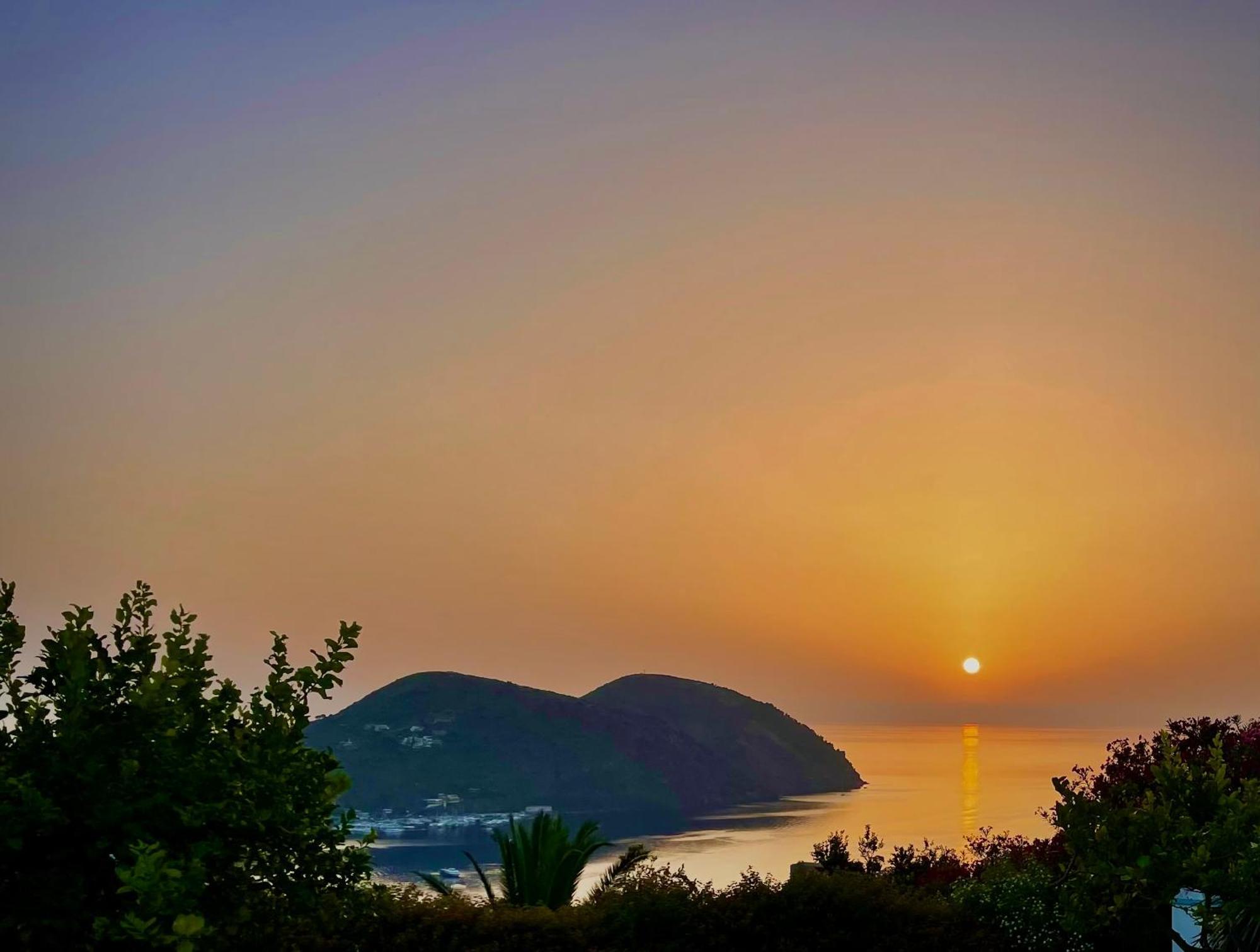 Villa 'A Pisa Lipari  Bagian luar foto